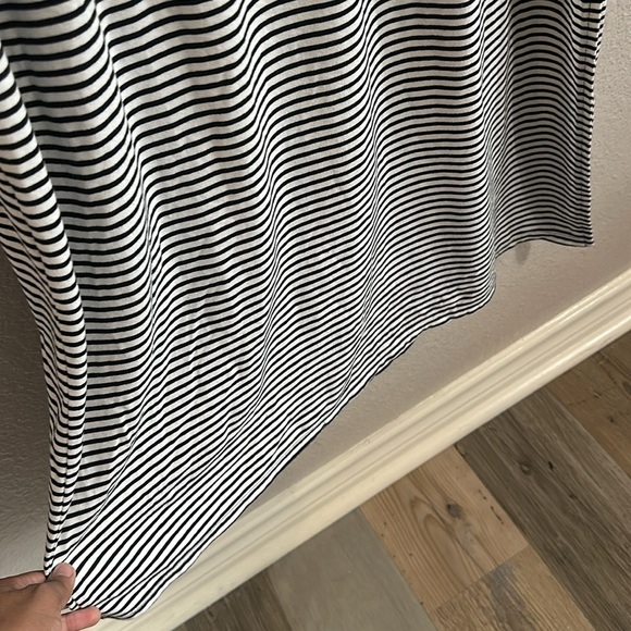 ZENERGY BY CHICO’S Sleeveless Black/White stripe Cowl Neck Maxi Dress Size 1 - Picture 5 of 7